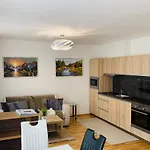 Klostermann & Javor Wellness Apartamento *