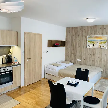Klostermann & Javor Wellness Апартаменты *