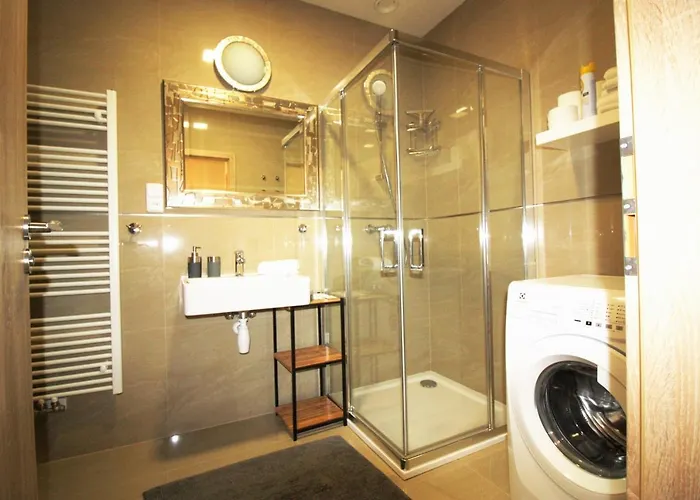 Daire Klostermann & Javor Wellness